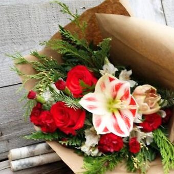 Holiday Cheer Bouquet