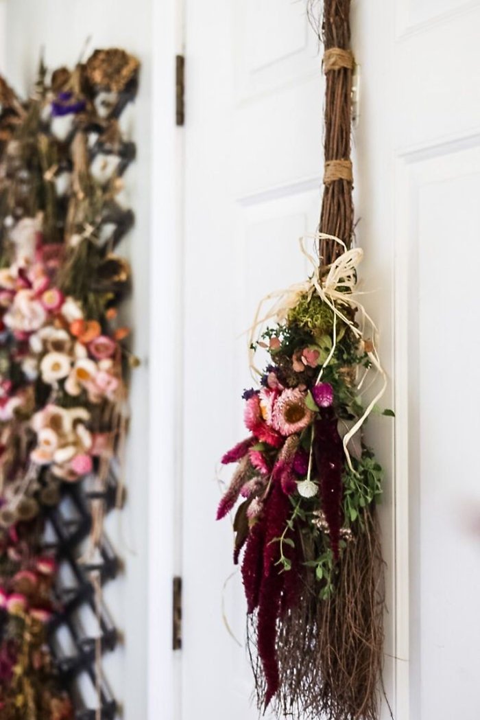 Witch Broom & Tarot: 10/15 Kent