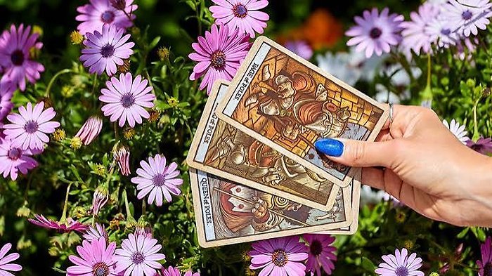Witch Broom & Tarot: 10/15 Kent