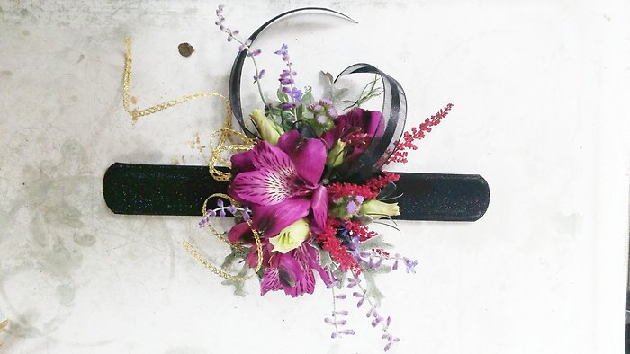02 Designer\'s choice, wildflower corsage